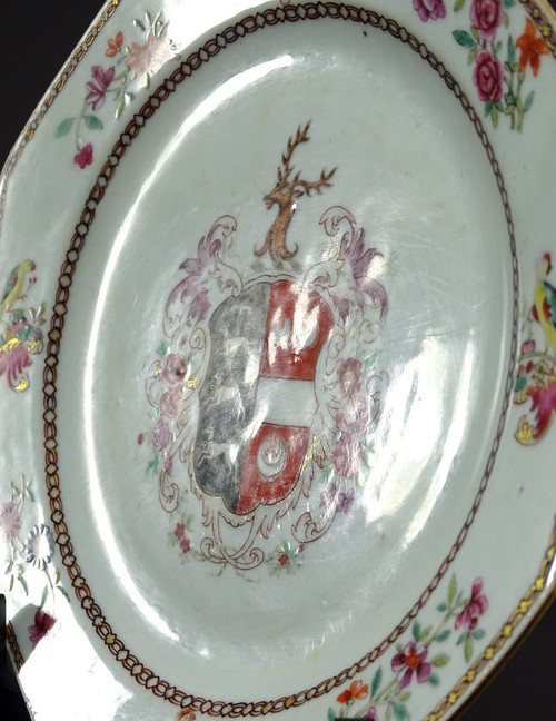 China, 18th Century, Period of the Reign of Emperor Qianlong (1736-1795), Porcelain Plate.