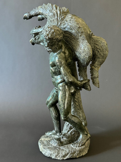 Hercule et le sanglier d'Érymanthe, groupe en marbre du XIXème siècle.