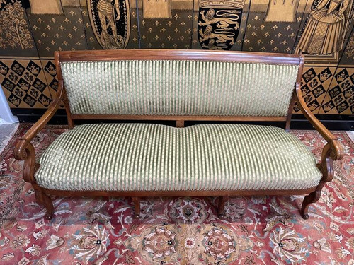 Sofa - Restoration period bench