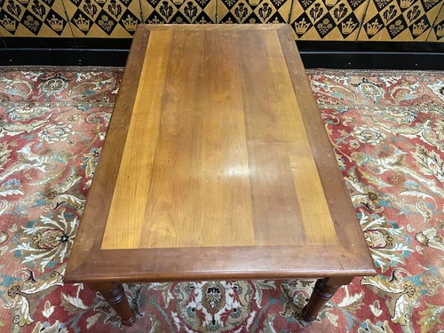Table basse en merisier de style Louis Philippe 