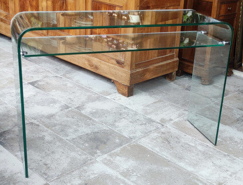 Designer-Konsole aus thermogeformtem Hartglas