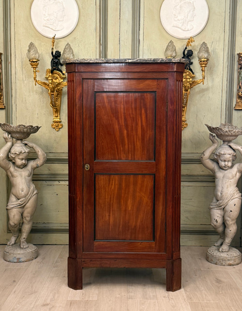 Nicolas Petit, Armoirette En Acajou d'Epoque Louis XVI Estampillée Vers 1780