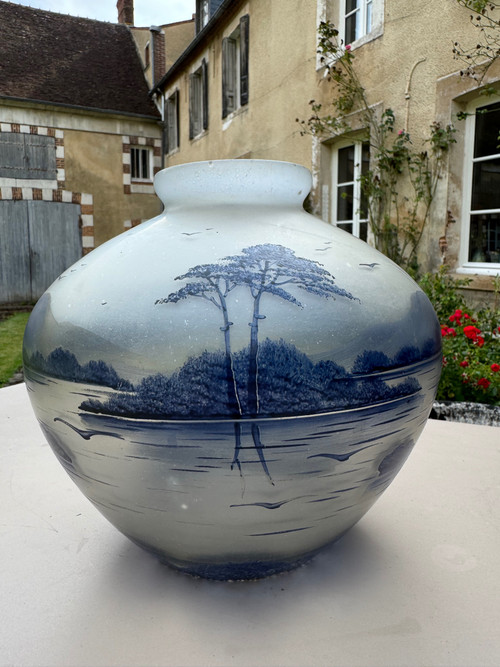 Paire de vases en verre décorés JOMA