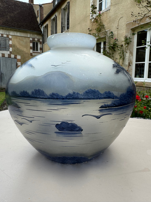 Paire de vases en verre décorés JOMA