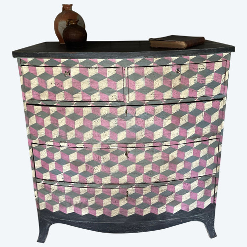19th century chest of drawers with cubic motifs and a rounded front