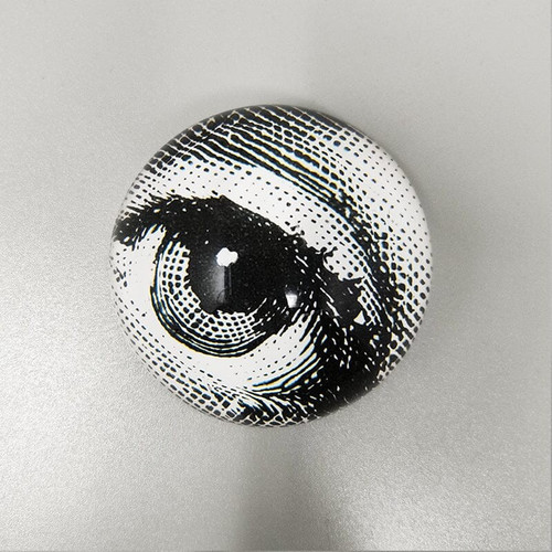 Erstaunliche Briefbeschwererkugel aus Kristallglas von Piero Fornasetti aus den 1970ern. Hergestellt in Italien