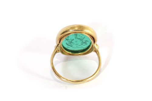 Bague intaille ancienne du XIXème en or 18k, intaille sur verre, danse, musique, bague mixte