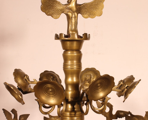 Lustre Renaissance En Bronze à 8 Branches Décoré d'Oiseaux