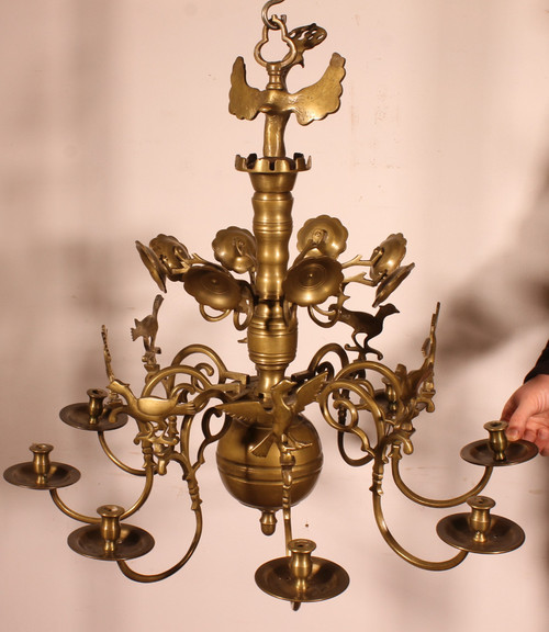 Lustre Renaissance En Bronze à 8 Branches Décoré d'Oiseaux