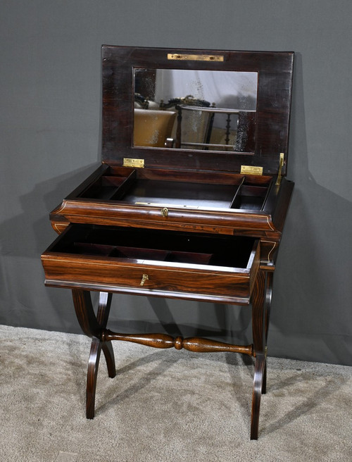 Travailleuse en Palissandre, style Napoléon III, Maison Roll, Fg. St Antoine – Milieu XIXe