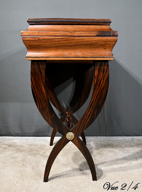 Travailleuse en Palissandre, style Napoléon III, Maison Roll, Fg. St Antoine – Milieu XIXe