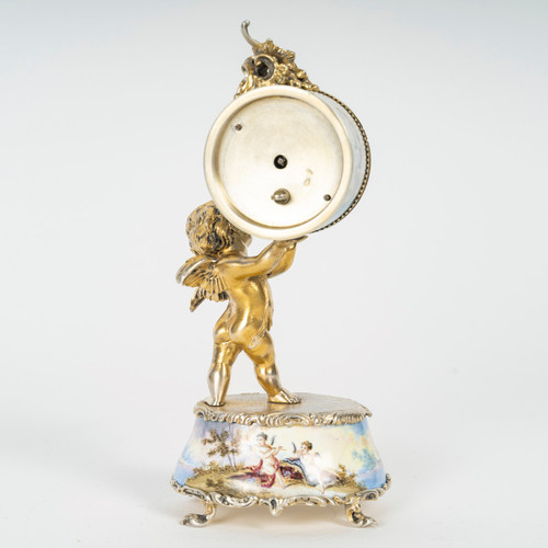 Un bellissimo orologio in miniatura in argento massiccio