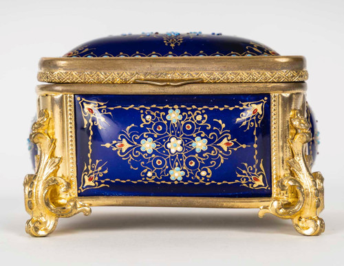 A box of enamel and gilded bronze jewelry, late 19th century