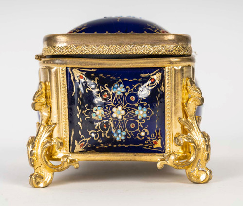 A box of enamel and gilded bronze jewelry, late 19th century