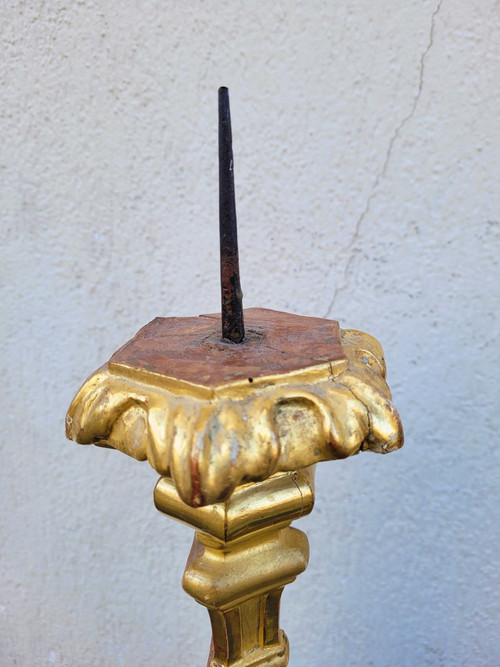 Suite di 2 Candelieri In Legno Dorato, XIX Secolo