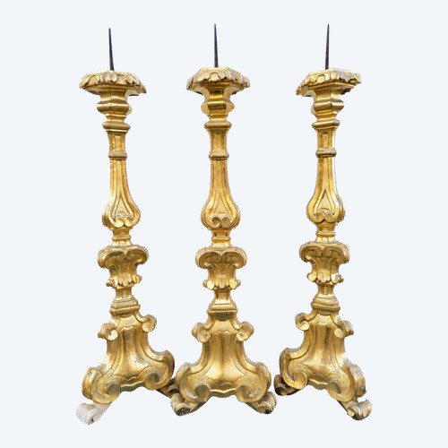 Suite di 2 Candelieri In Legno Dorato, XIX Secolo