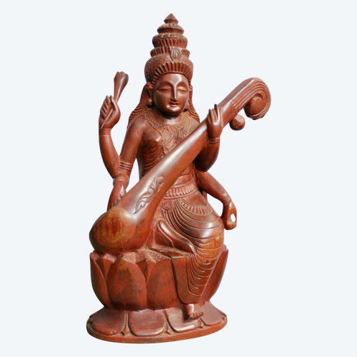 Scultura in legno di ferro della dea Saraswati