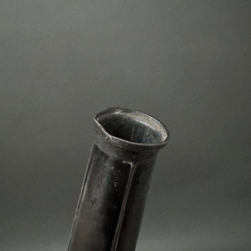 Paire de vases Art Nouveau en métal argenté dinanderie 1900 par Orivit