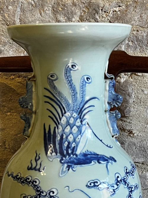 Vaso cinese del XIX secolo, blu su fondo celadon