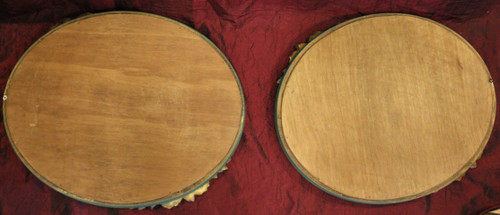 47 X 57 Cm, Paire De Miroirs Ovales Anciens, Patiné Vert Et Dorure, Décor De Roses