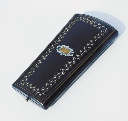 coffret nécessaire de couture Ciseaux à Broder broderie Anciens dentelle En Acier gravé Napoléon III