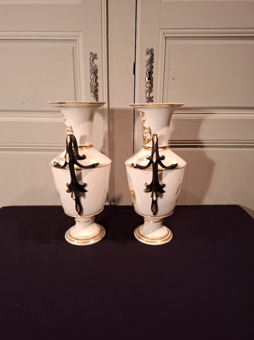 Pair of Paris porcelain baluster vases, Napoleon III period.