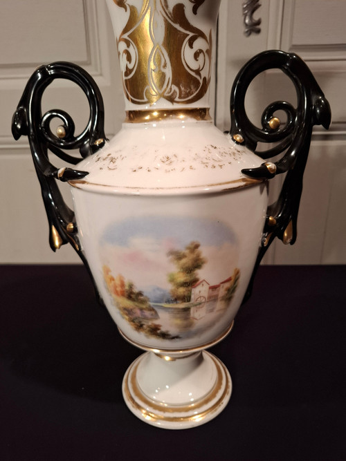 Pair of Paris porcelain baluster vases, Napoleon III period.