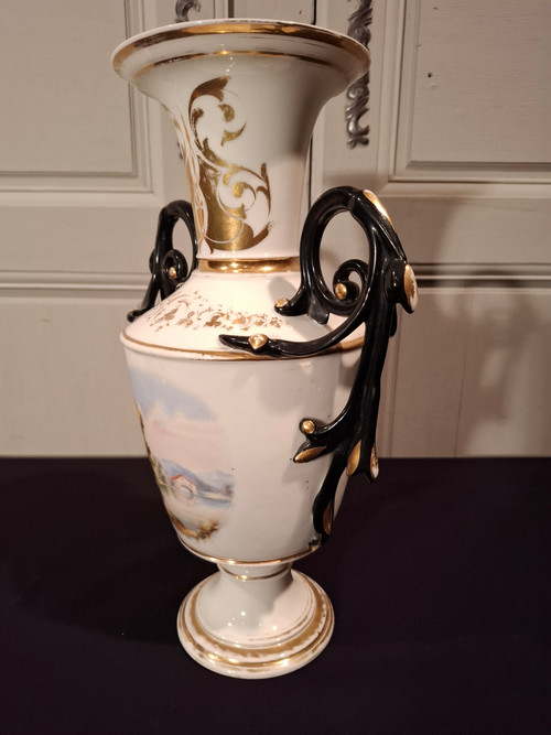 Pair of Paris porcelain baluster vases, Napoleon III period.