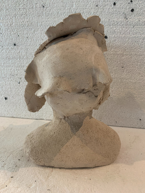 Busto femminile in terracotta bianca XX secolo