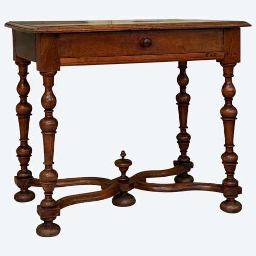 Table A Ecrire En Noyer d'Epoque Louis XIV Estampille XVIIème Siecle