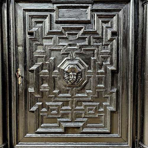 Credenza in lacca nera del XVIII secolo
