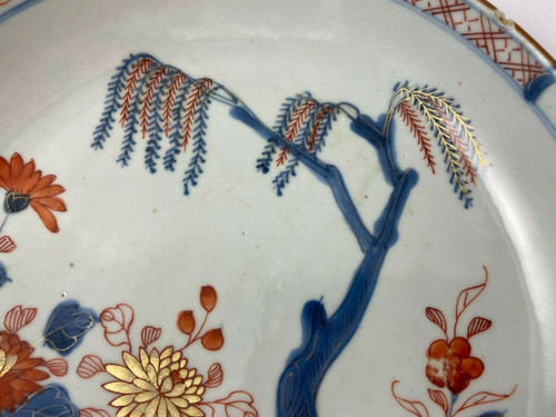 Soup plate Imari Compagnie des Indes 18th century white background gold highlights