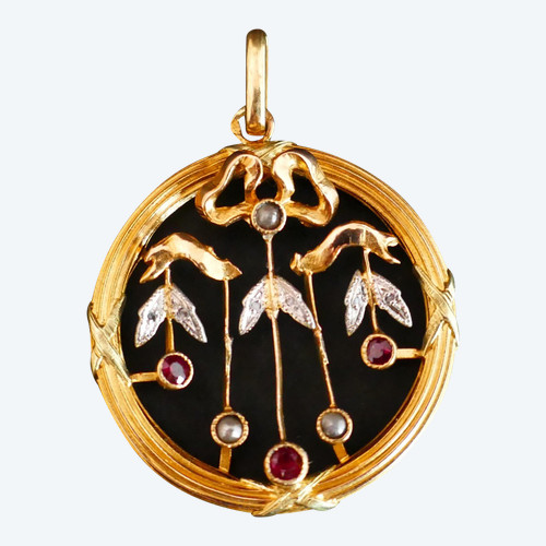 Diamant-, Perlen- Und Rubinanhänger, 18 Karat Gold.