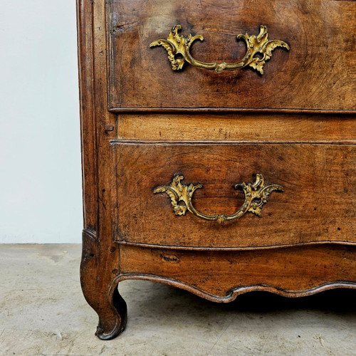 18th century walnut crossbow chest of drawers