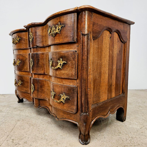 18th century walnut crossbow chest of drawers