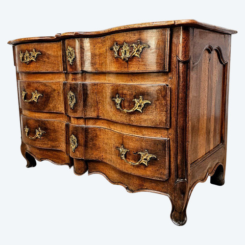 18th century walnut crossbow chest of drawers
