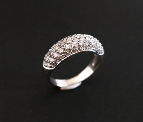 Bague Pavage Diamants, Or Blanc 18 Carats.