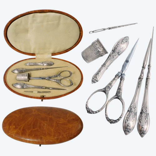 caso Nécessaire De Couture Argent Massif fin XIXe début XXe ciseaux thimble croche