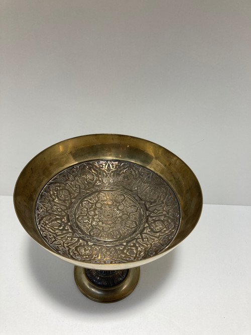 Presentation cup