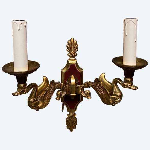 Pair of wall lights with swan decor, Late 19th century