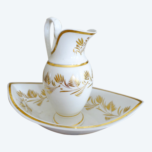 Set aus Waschbecken aus Pariser Porzellan, Kanne und Becken mit weißem & goldenem Dekor, Epoche Empire
