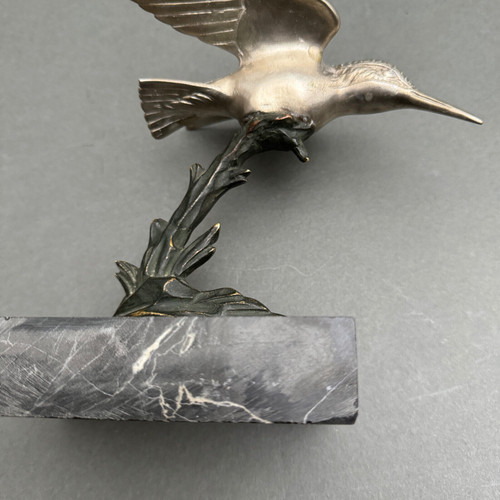 1930 Art Deco scultura in bronzo argentato Kingfisher con doppia patina