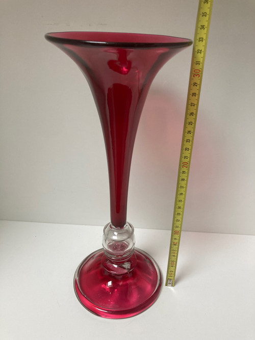 Vaso a cono rosso