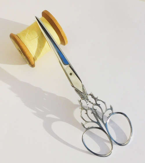 Pair De Ciseaux De Lingère Couture Signée Dentelle d'Acier Art Nouveau fin XIXe Début XXe