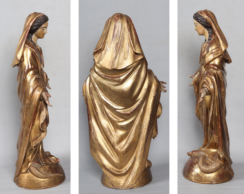 Large 18th century Virgin Mary, 67 cm, carved in gilded wood with gold leaf and polychrome.