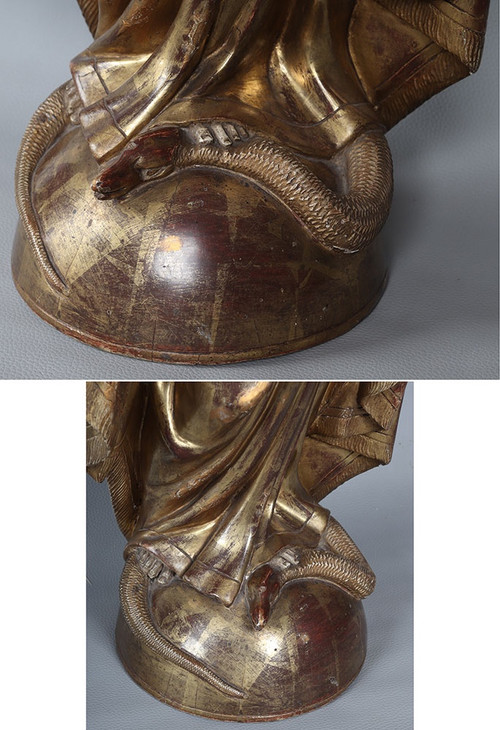 Large 18th century Virgin Mary, 67 cm, carved in gilded wood with gold leaf and polychrome.