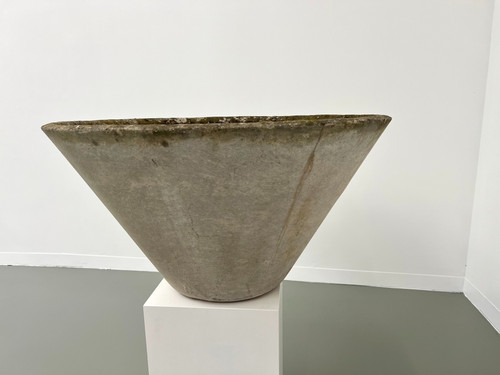 Grande jardinière conique Willy Guhl