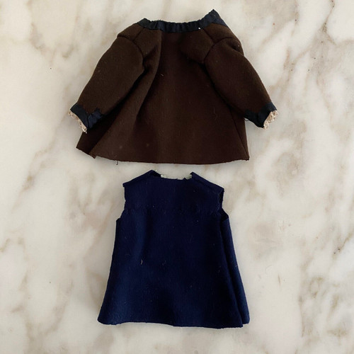 Salt worker's outfit for doll from the early 20th century in fabric and felt