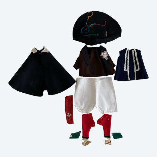 Salt worker's outfit for doll from the early 20th century in fabric and felt