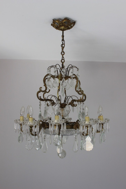 Kronleuchter mit Quasten und Bronze, Kristallbecher im Louis XV-Stil 